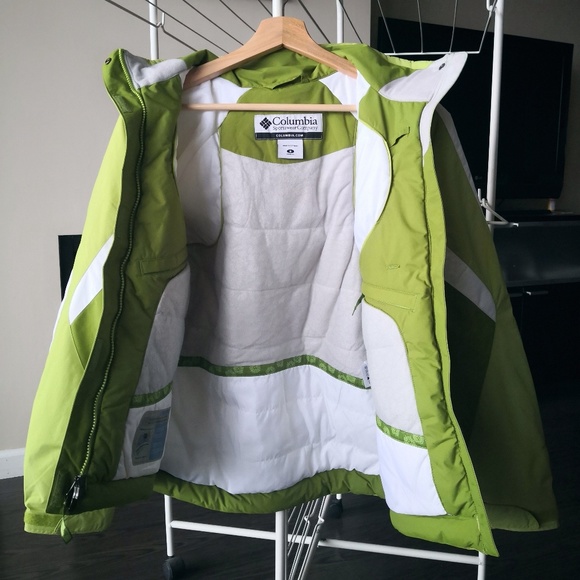 Columbia Women's Winter Jacket - Picture 3 of 6